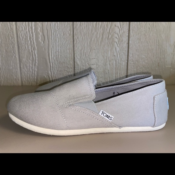 Toms silver grey canvas shoes | size 8.5 - Picture 5 of 6